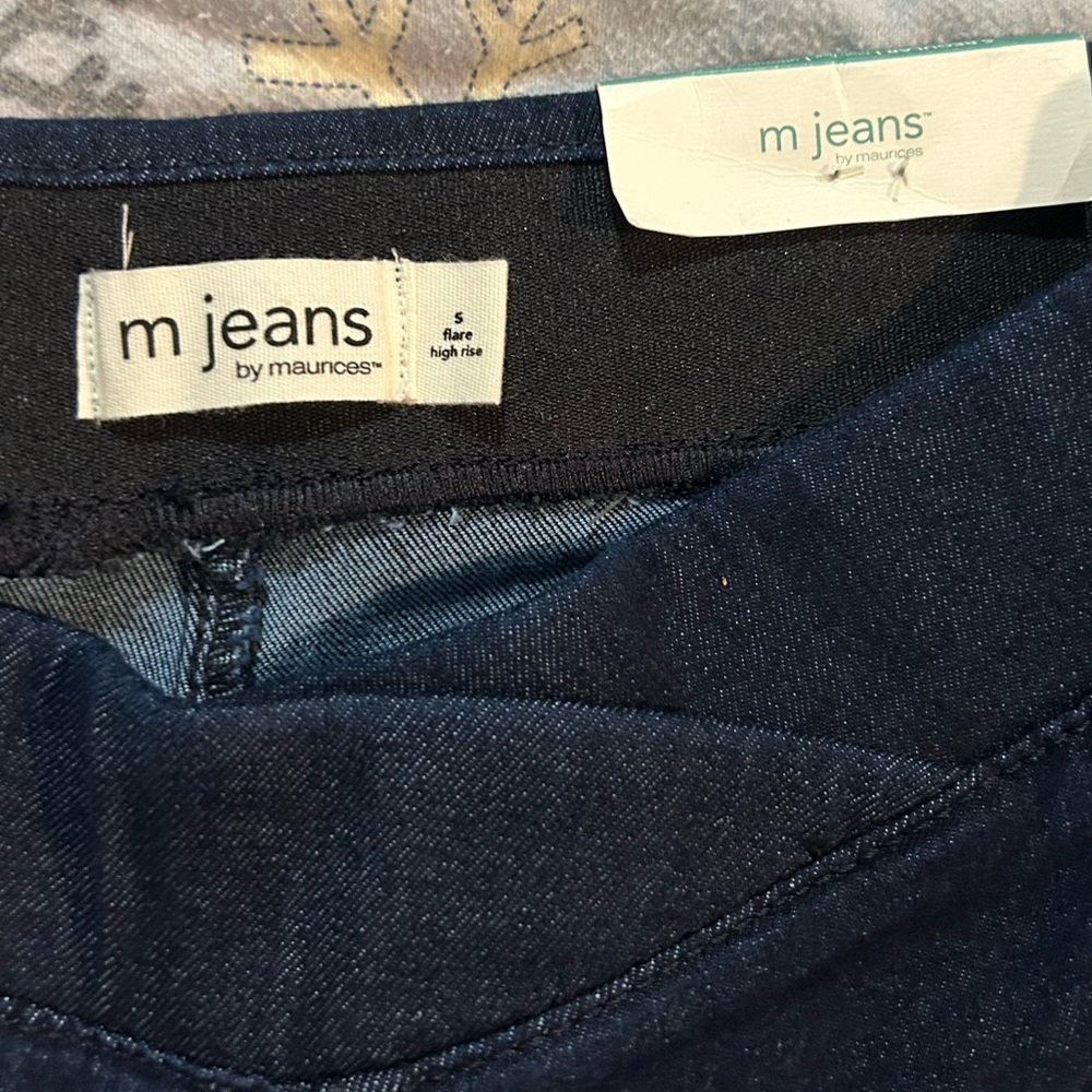 NWT Maurices-Size Small Reg, High Rise, Pull On Flare, Ultimate Stretch Jeans - Picture 4 of 8